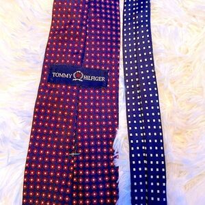 🌷 Tommy Hilfiger🌷 100% Silk Tie